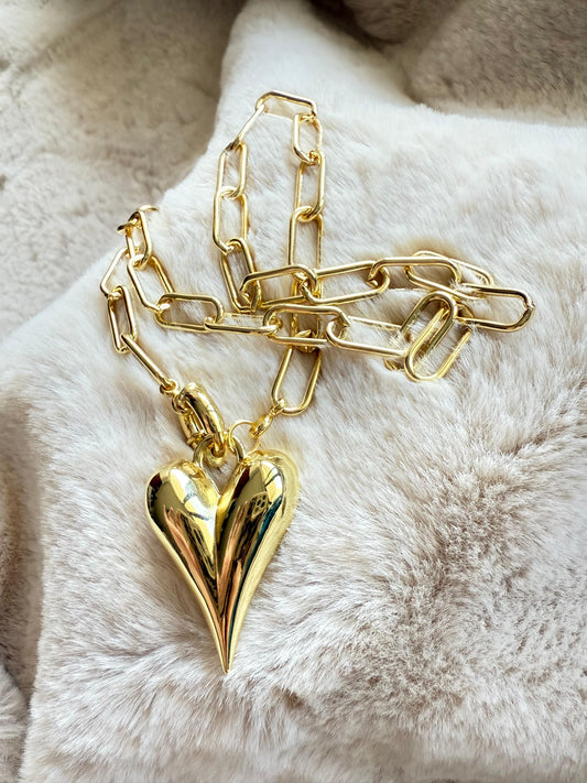 Colgante corazón dorado
