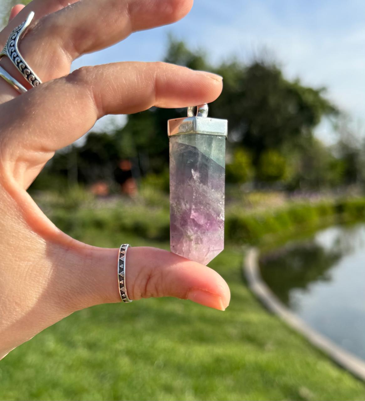 Colgante Fluorita Arcoiris con plata 950